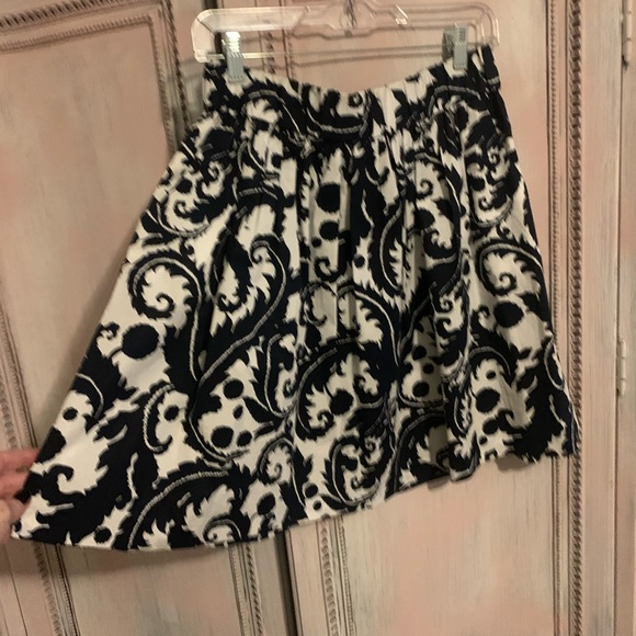 EUC Banana Republic navy/white skirt size 4 - Picture 4 of 7